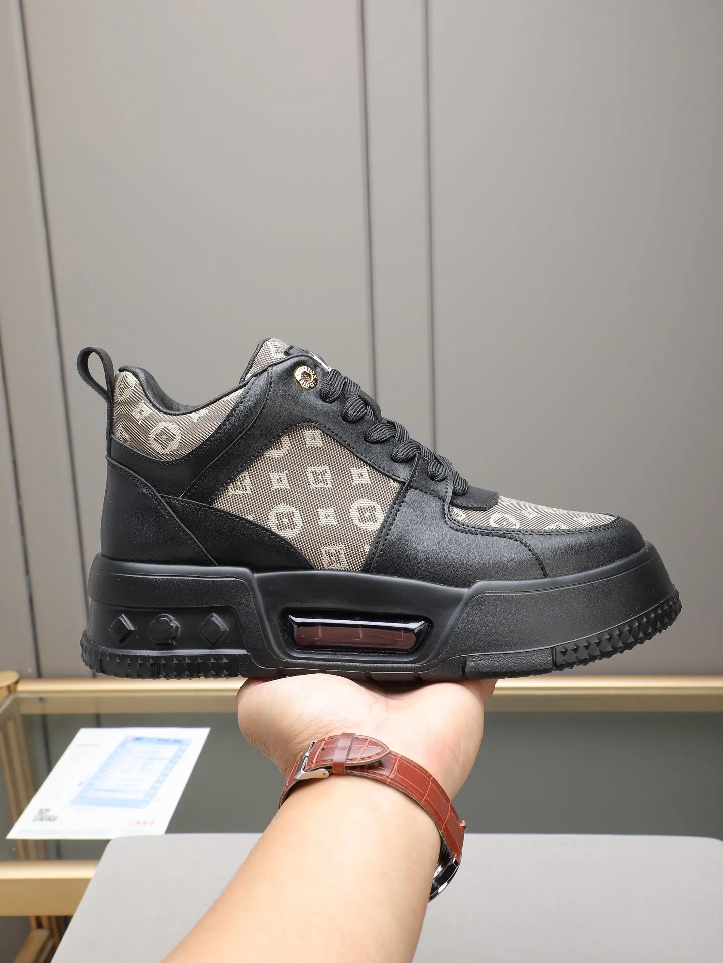 PP460 High Top Men's [LV] Autumn and winter high top classic hot style💝 👣👣Perfect last shape, beautiful design style 💋 💋This winter is no longer cold😢😢Cow leather➕LV special material➕Breathable sheep lining➕Non-slip and wear-resistant foam air cushion outsole🎩A must-have for fashionable men❗Number: 38-44 (45 custom-made) The real thing looks better🎬The real thing looks better👅, 5 colors to choose from